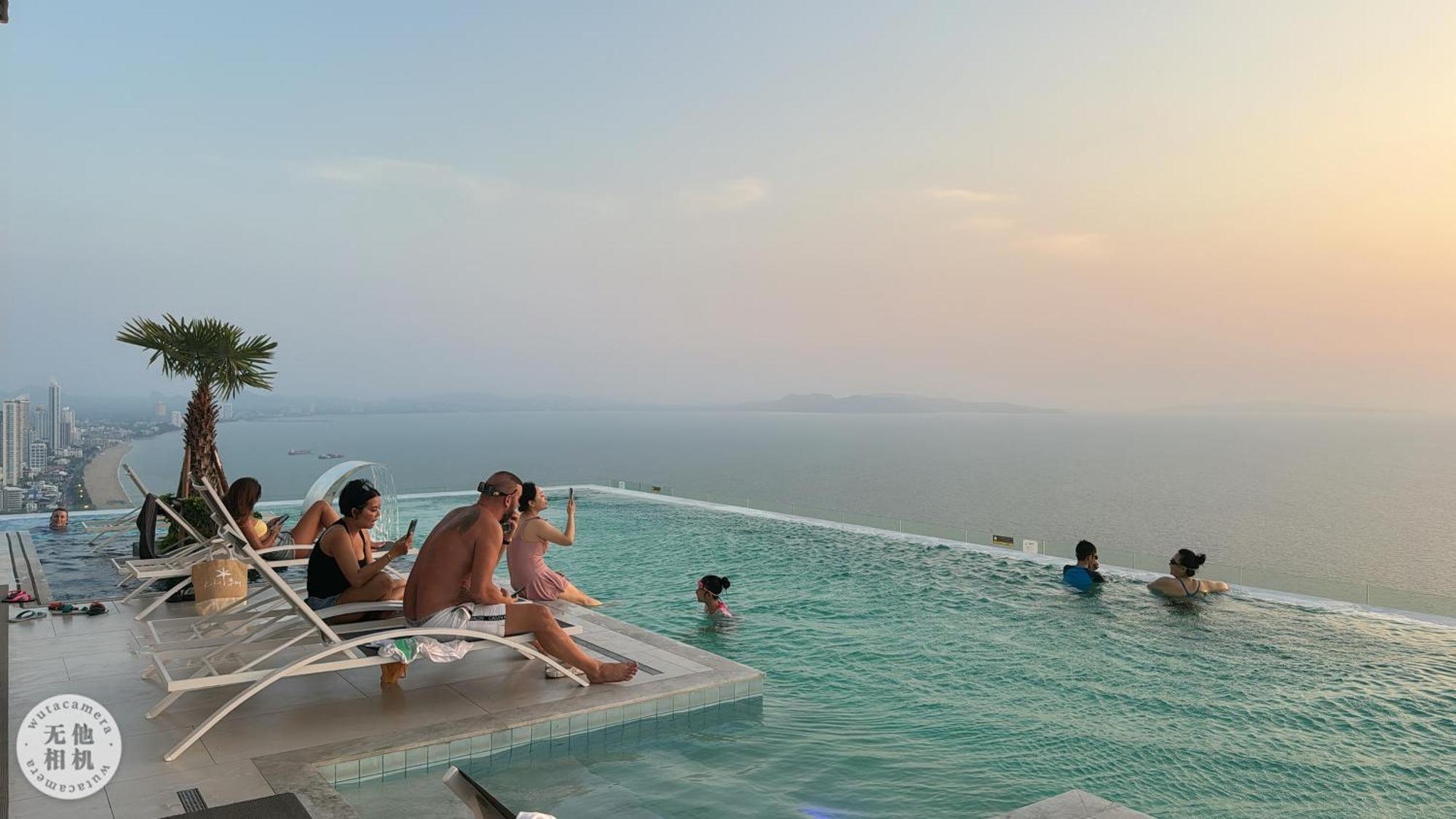 Copacabana Beach Jomtien 科帕卡巴纳海乔木提安海滩毗邻乔木提安夜市 Экстерьер фото