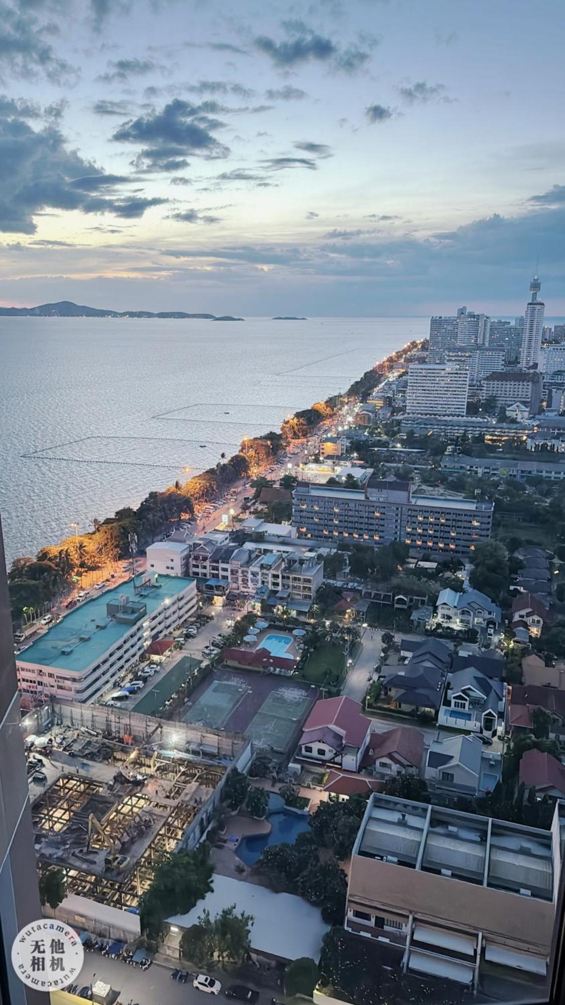 Copacabana Beach Jomtien 科帕卡巴纳海乔木提安海滩毗邻乔木提安夜市 Экстерьер фото