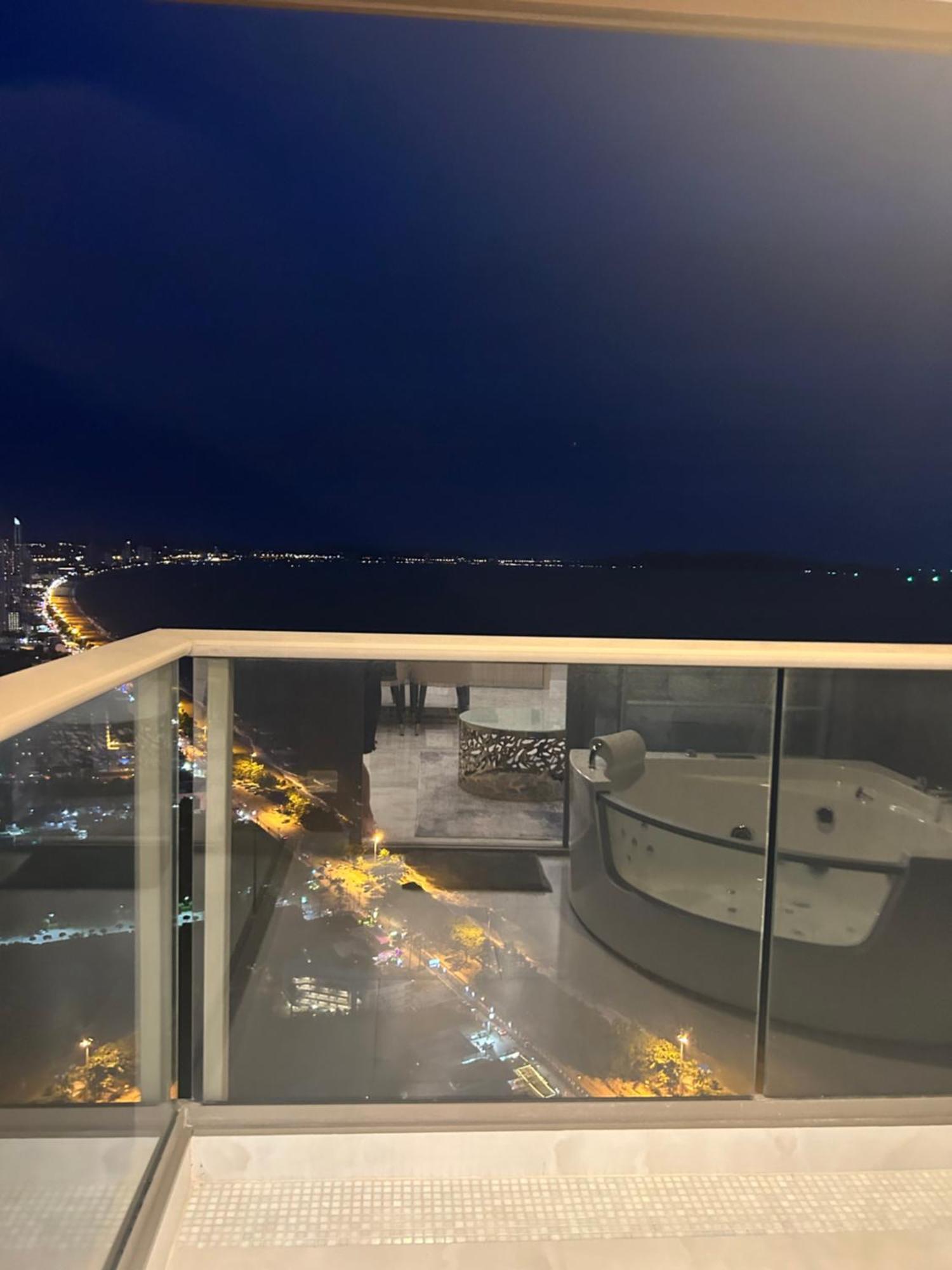 Copacabana Beach Jomtien 科帕卡巴纳海乔木提安海滩毗邻乔木提安夜市 Экстерьер фото